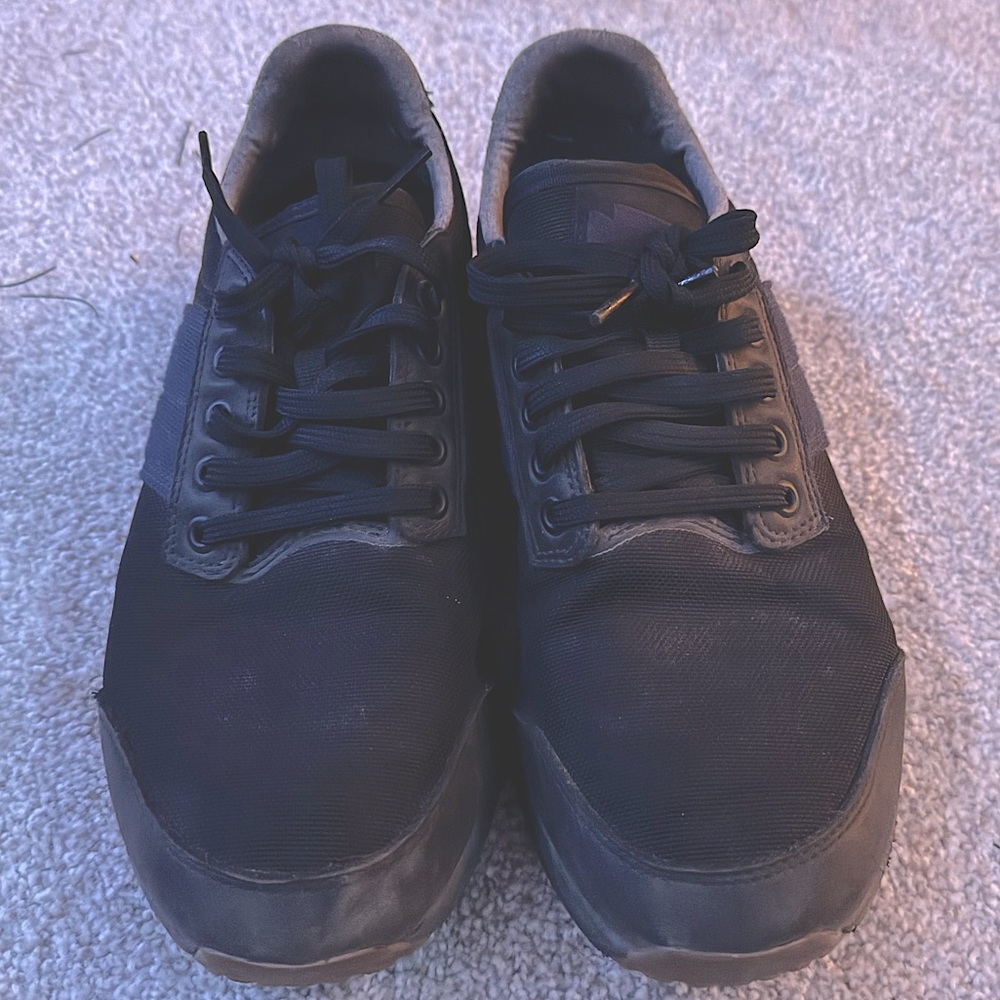 SOLD EUC Go Ruck I/O Cross Trainers Blue Black 8.5